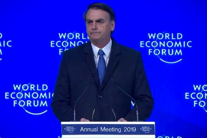 Bolsonaro diz que reavalia ida a Davos e cita 'questões de segurança' no mundo