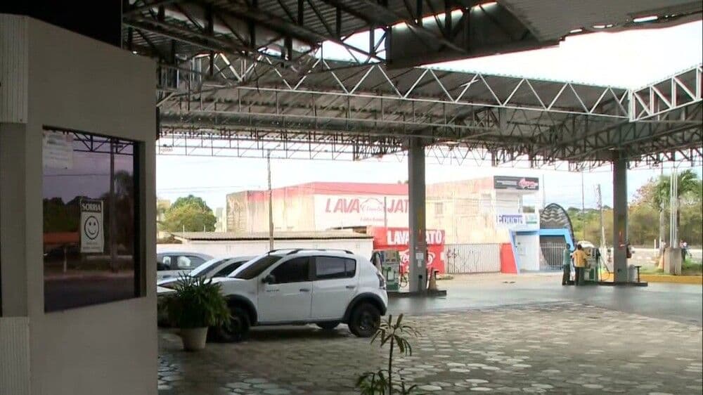 Vigilante é rendido e amarrado durante assalto a posto de combustível em João Pessoa