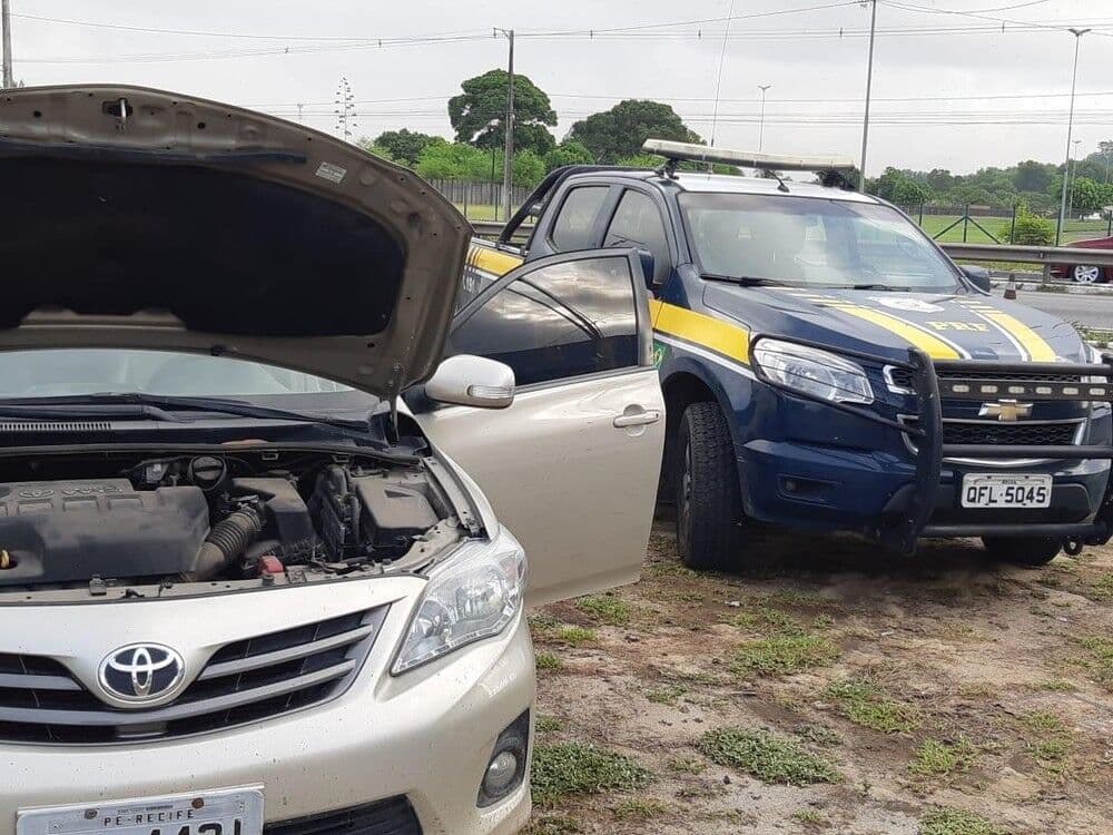 Carro roubado em Pernambuco é recuperado na Paraíba com mulher que comprou veículo pela internet