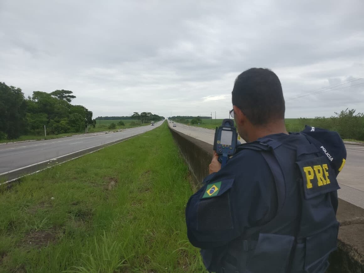 Motorista é flagrado a 194 km/h em rodovia da Paraíba