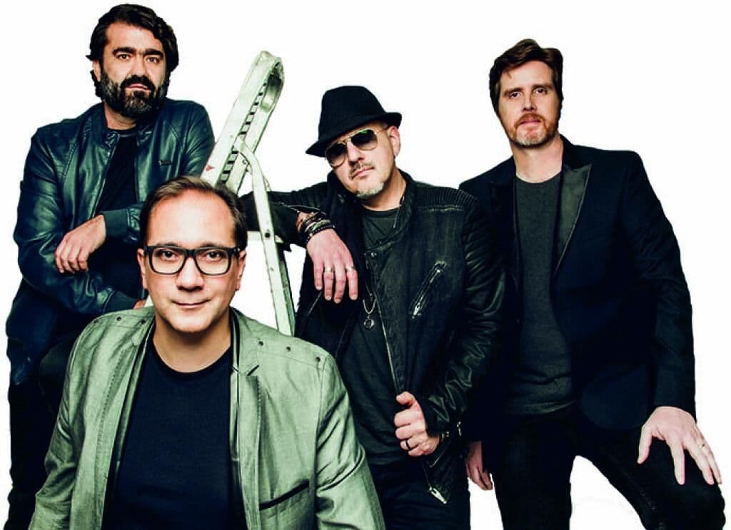 Biquini Cavadão é a principal atração do Carnaval de Cajazeiras nesta segunda