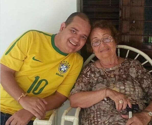 Vereador Bruno Farias presta homenagem à avó que faleceu neste sábado