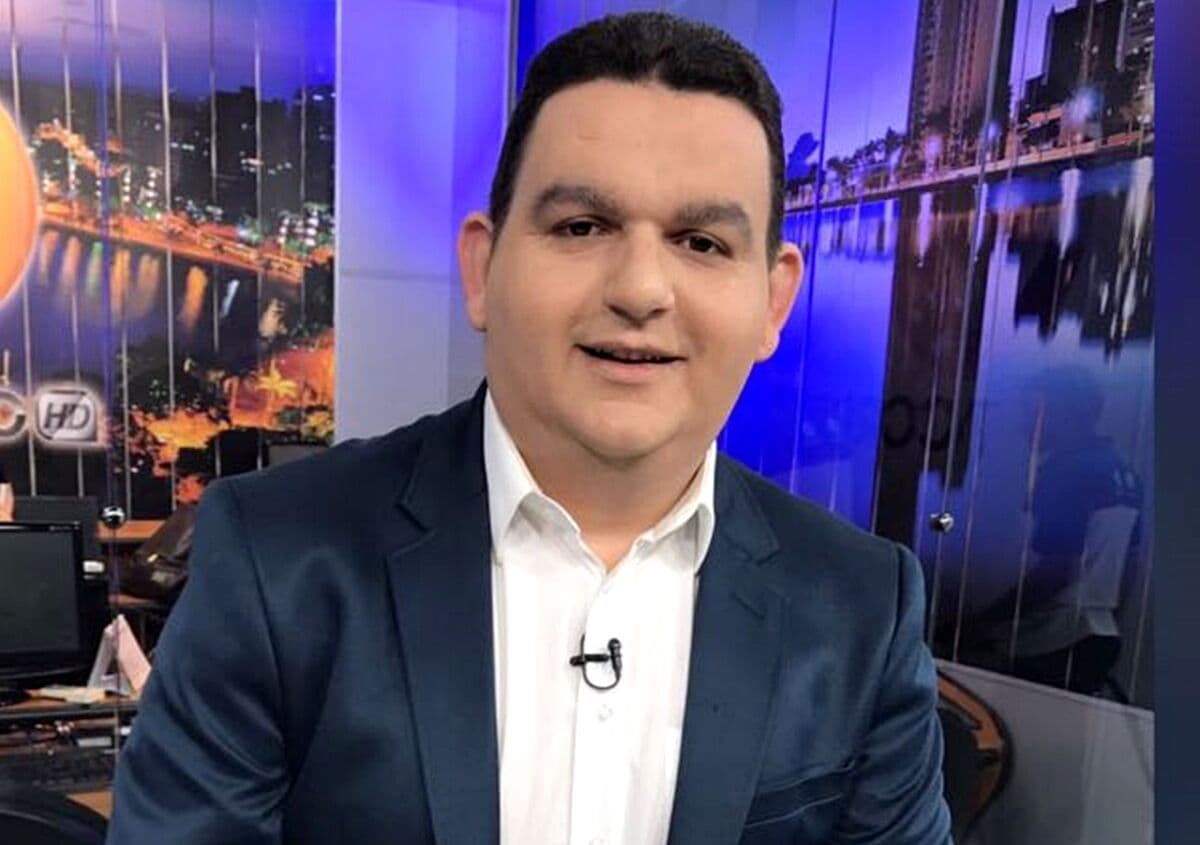 Jornalista escreve artigo em homenagem a Fabiano Gomes: "a voz da Paraíba"