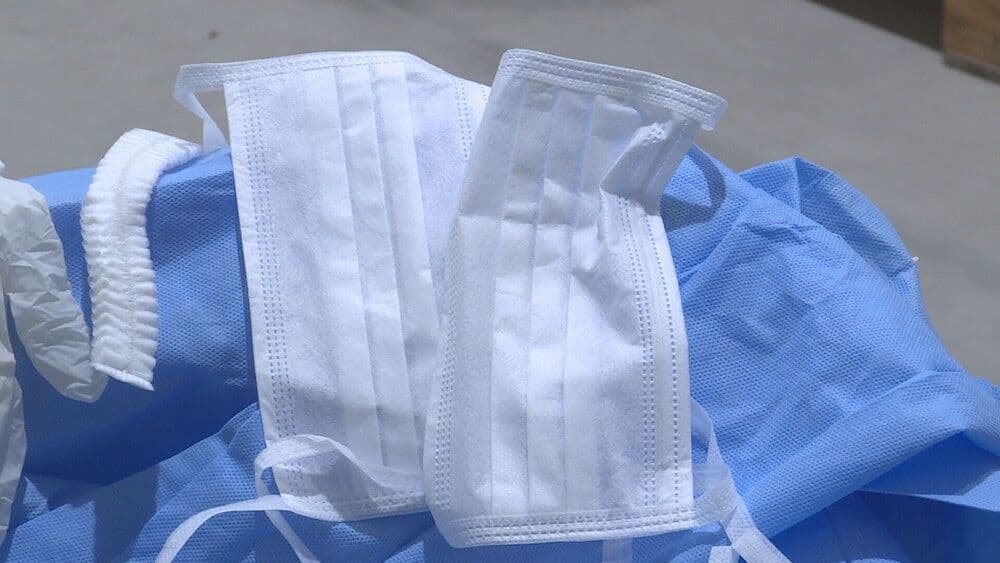 Coronavírus: bandidos furtam 5 mil máscaras cirúrgicas de hospital
