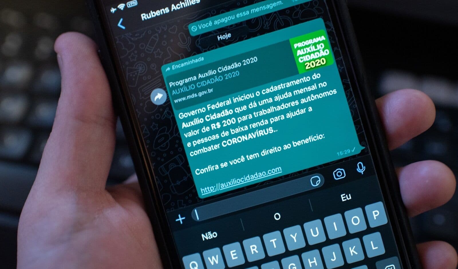 'Auxílio coronavírus' e outros golpes no WhatsApp atingem 2 milhões