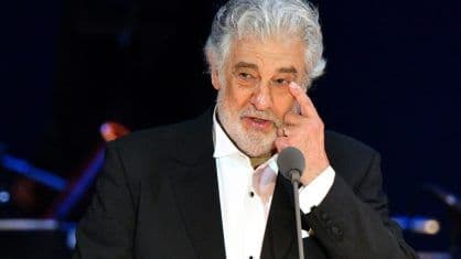 Plácido Domingo é hospitalizado por complicações do coronavírus