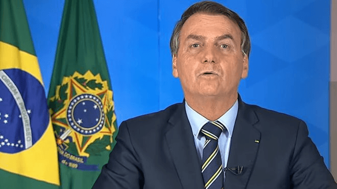 Após Twitter, Facebook e Instagram excluem vídeo de Bolsonaro por 'causar danos reais às pessoas'