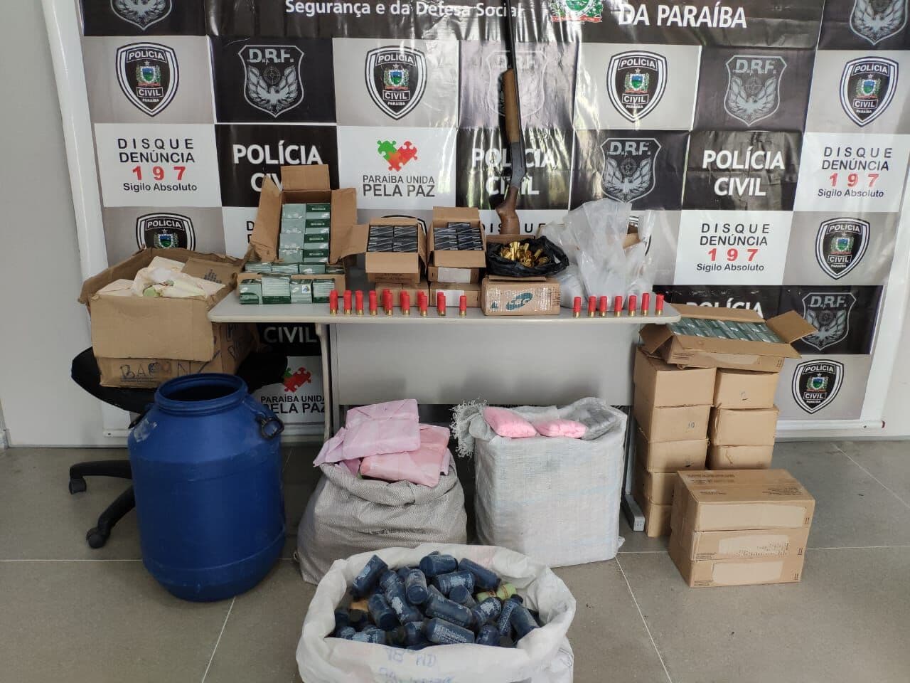 Operação da Polícia apreende uma tonelada de insumos para fabricação de explosivos em Campina Grande