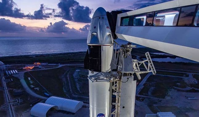 Lançamento da SpaceX e NASA é adiado devido ao clima