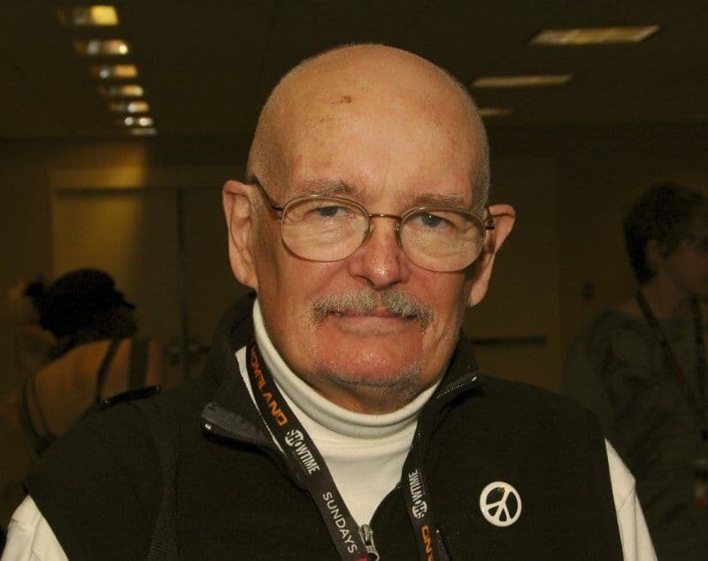 Lendário escritor de Batman, Dennis O'Neil morre aos 81 anos