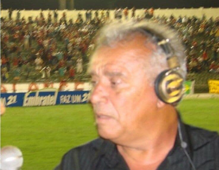 Morre jornalista João de Souza, vítima de covid-19