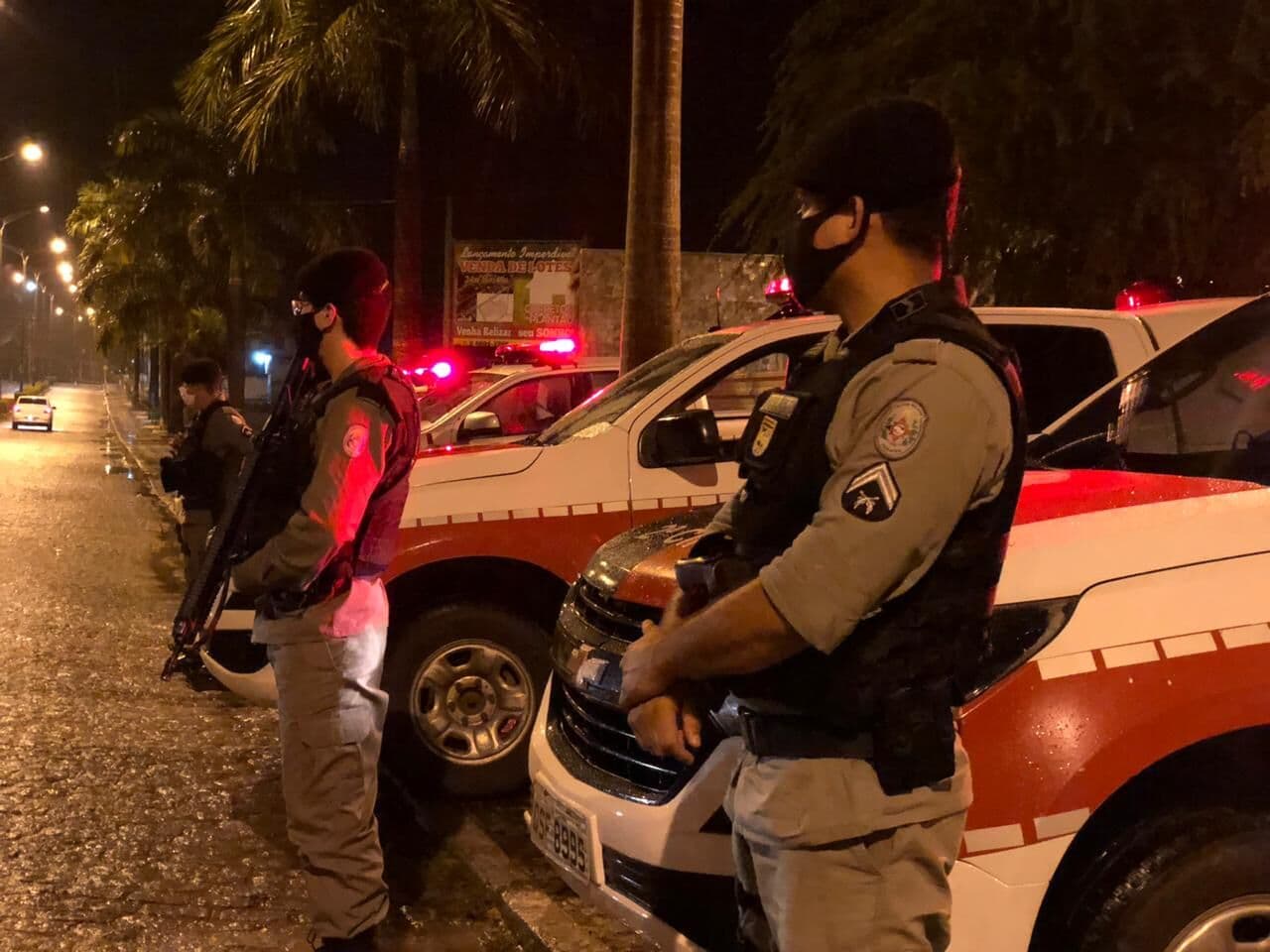 Após publicações nas redes sociais, mulher é presa acusada de injúria e difamação contra a Polícia Militar e autoridades sanitárias na Paraíba