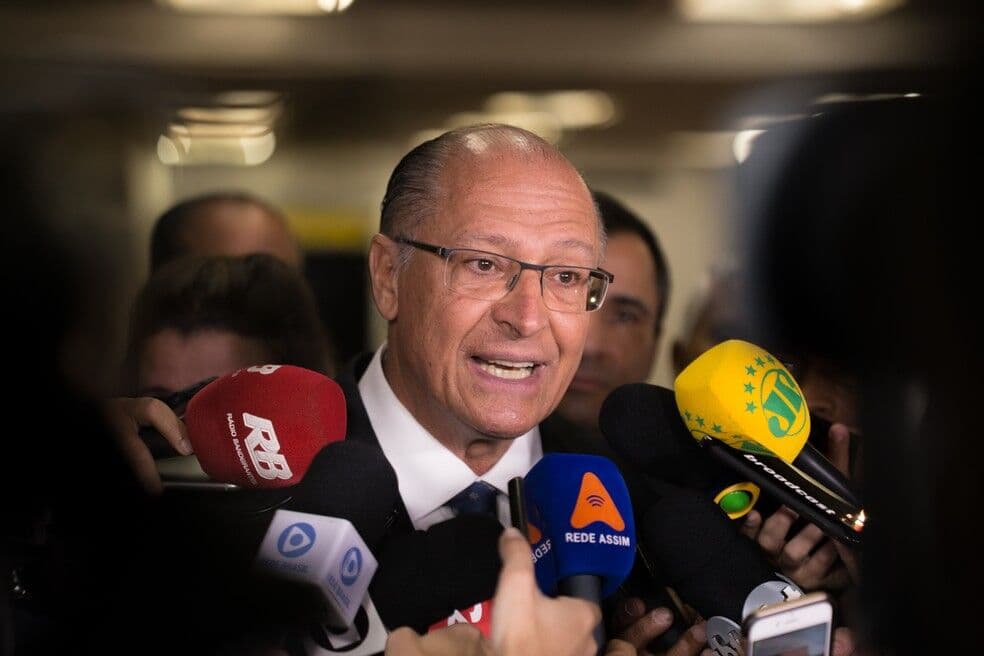 Alckmin é indiciado pela Polícia Federal sob suspeita de corrupção e lavagem de dinheiro