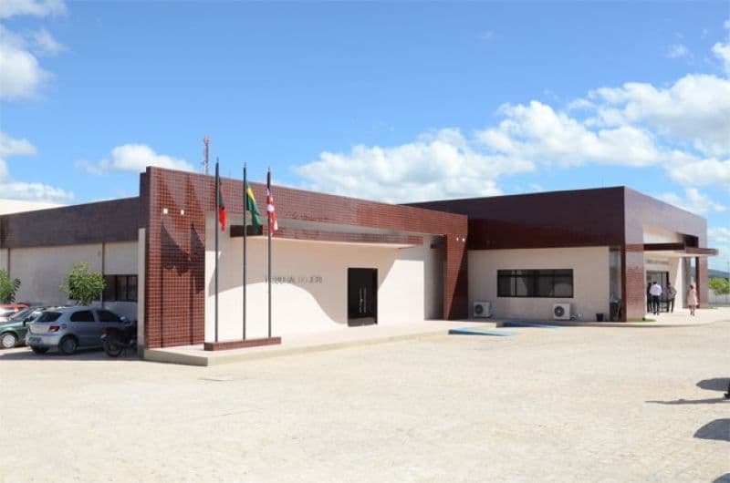 Bandidos arrombam Fórum e furtam cerca de 20 motos na Paraíba