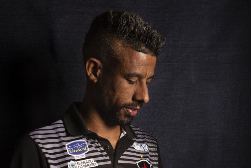 No Botafogo-PB, Léo Moura revela sonho em encerrar carreira no Flamengo: "eu queria muito"
