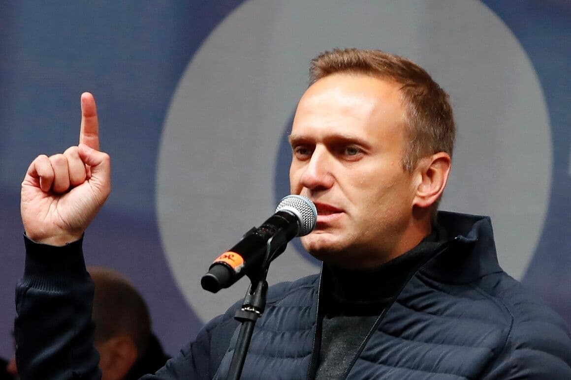 Alemanha confirma que opositor russo foi envenenado com mesma substância usada contra ex-espião