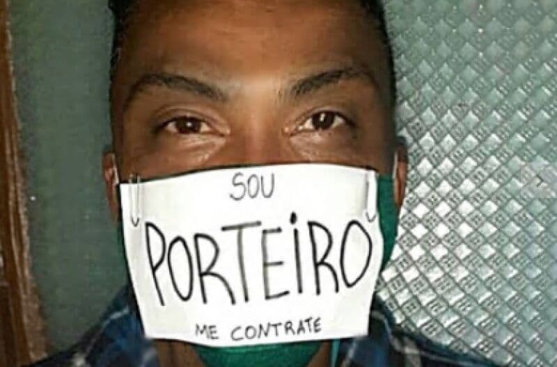 Desempregados conseguem trabalho após usar máscara de proteção como anúncio