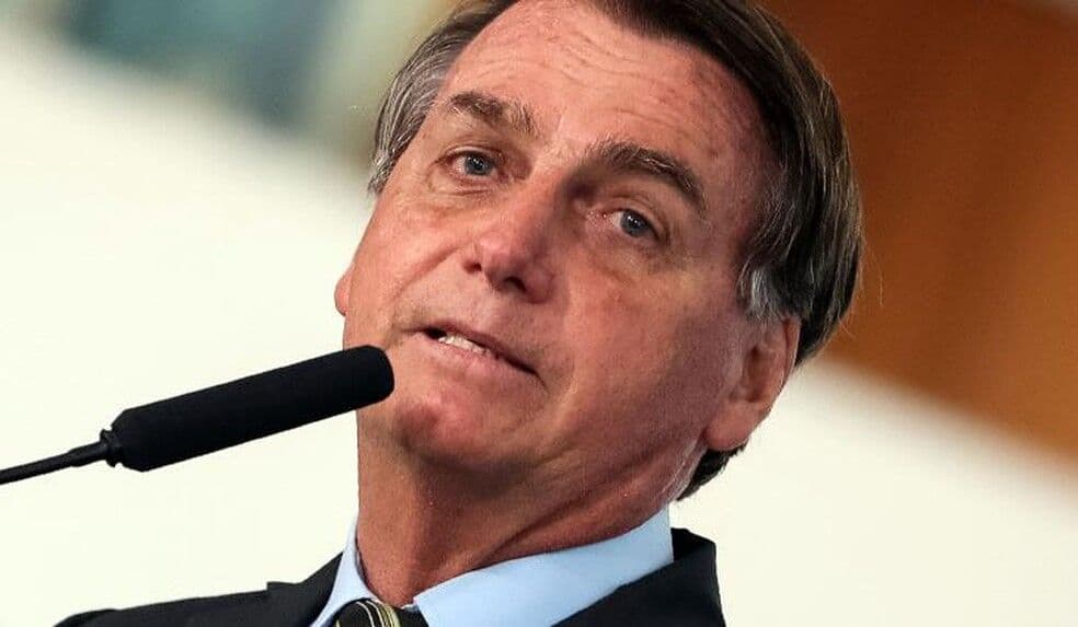 Bolsonaro tem cirurgia prevista em São Paulo para retirada de cálculo da bexiga