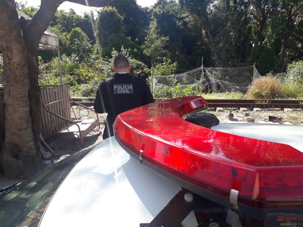 Moradores encontram corpo em mata de comunidade em Cabedelo