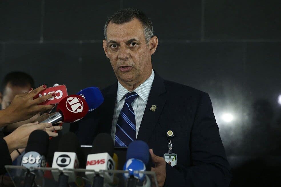 Governo exonera Rêgo Barros do cargo de porta-voz da Presidência