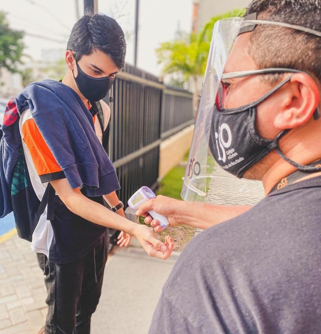 Cerca de 20% das escolas retornam aulas presenciais em João Pessoa; unidades adotam protocolos sanitários