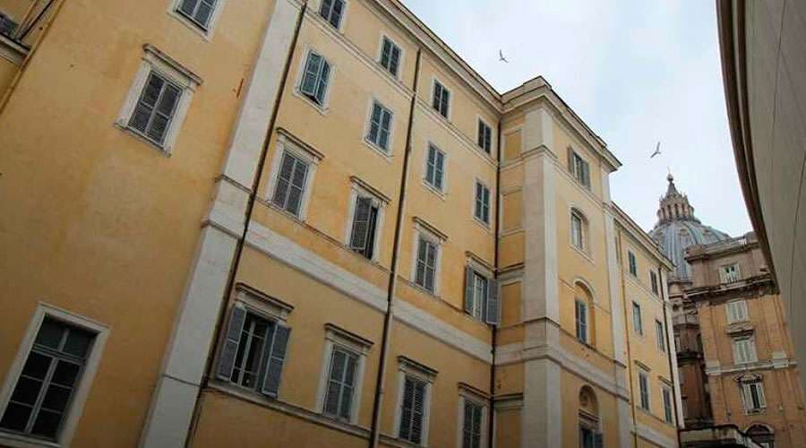 Vaticano confirma caso de Covid na residência Santa Marta, onde vive Papa Francisco