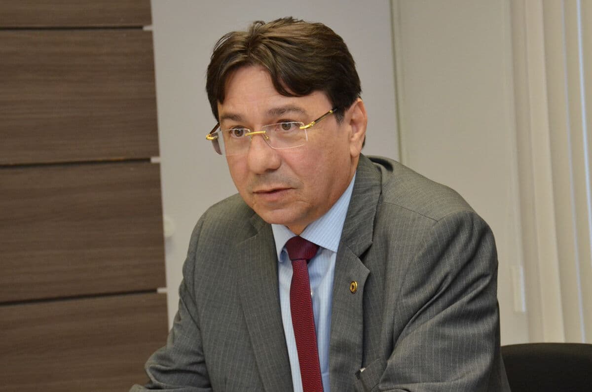 Município de Campina Grande é condenado a pagar R$ 15 mil de indenização a pedestre que ficou ferido após desabamento de passarela