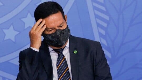'Posição do governo hoje não é essa', diz Mourão sobre plebiscito para nova Constituição