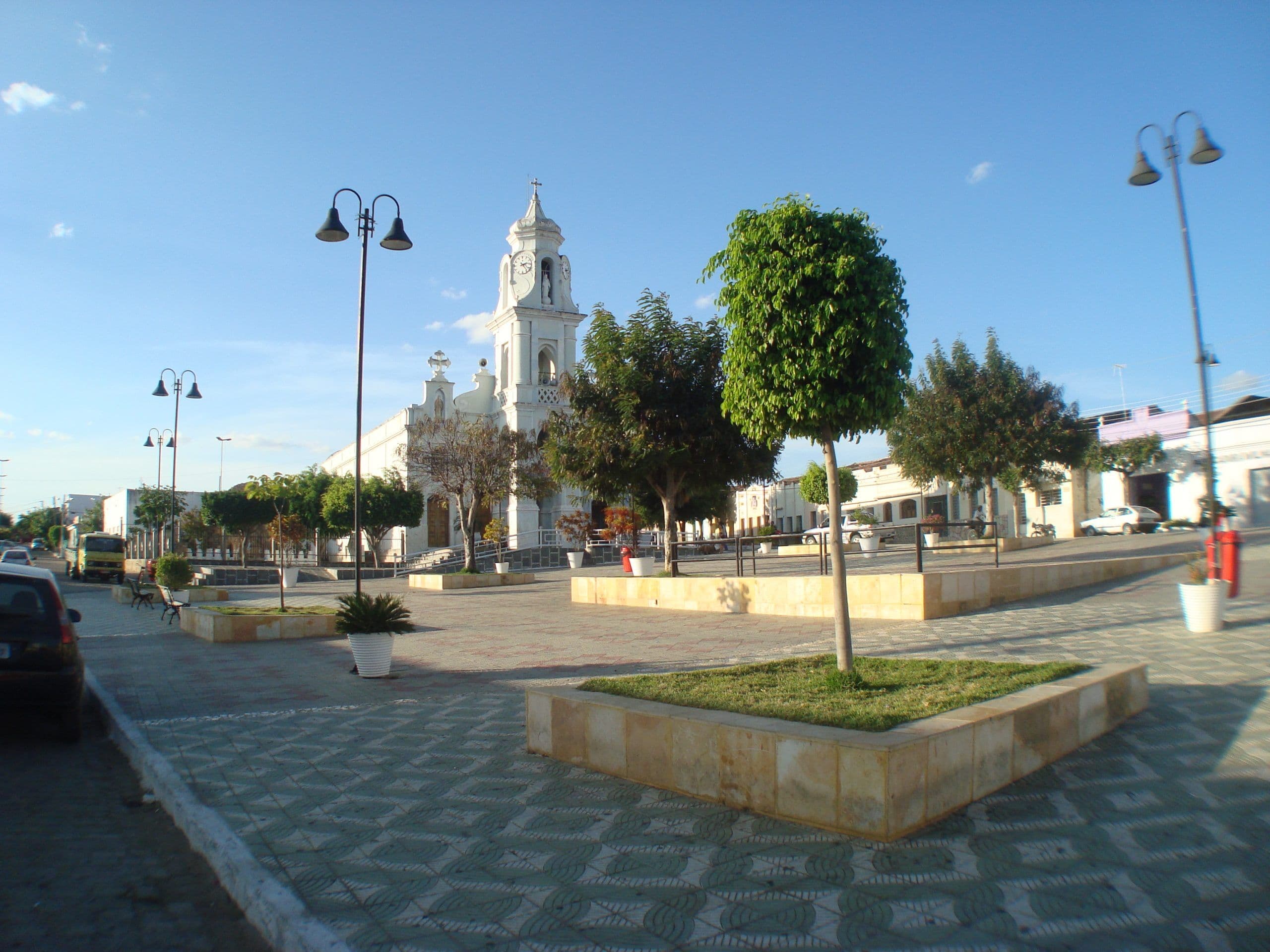 Prefeitura de Serra Branca tem 20 dias para explicar ao TCE por que contratou novos servidores temporários e não os aprovados em concurso
