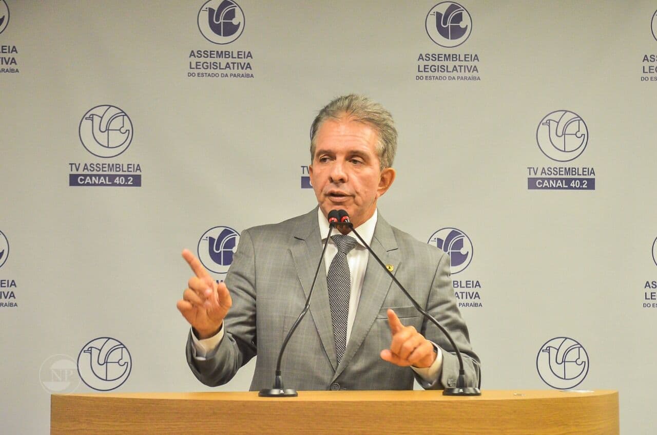 Nabor Wanderley nega articulação com Bruno Cunha Lima, mas não descarta possível aliança