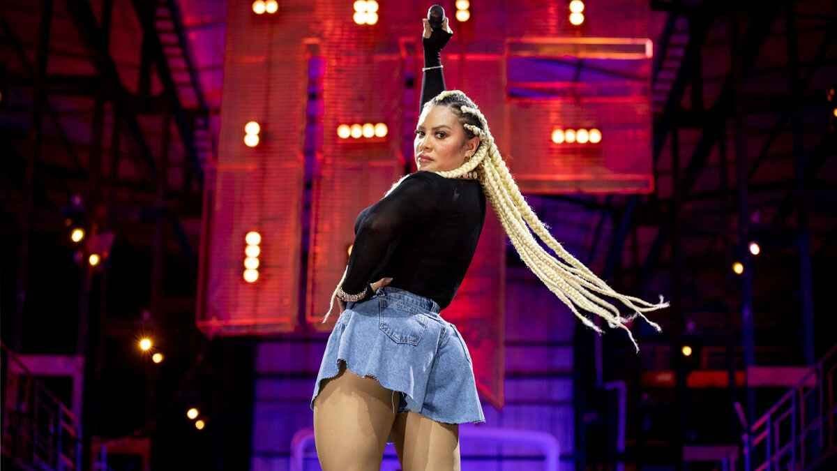 Márcia Fellipe pede desculpa por comentário que criticava canonização de Irmã Dulce; VEJA VÍDEO