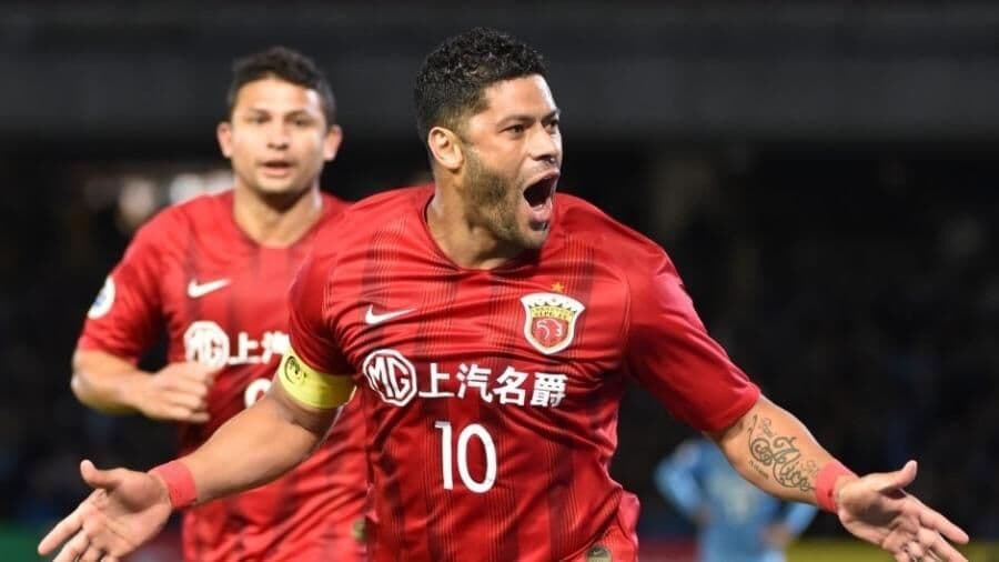 Paraibano Hulk se despede do Shanghai e do futebol chinês: "orgulho e gratidão"