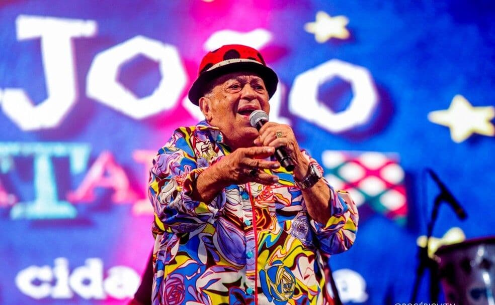 Internado com Covid-19, cantor Genival Lacerda apresenta melhora no quadro clínico