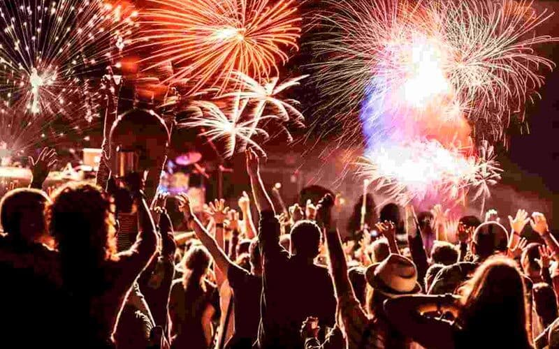 Justiça acata pedido do governo da Bahia e proíbe festas de Réveillon em Porto Seguro