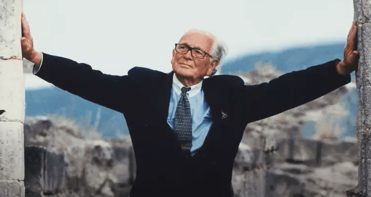Estilista francês Pierre Cardin morre aos 98 anos