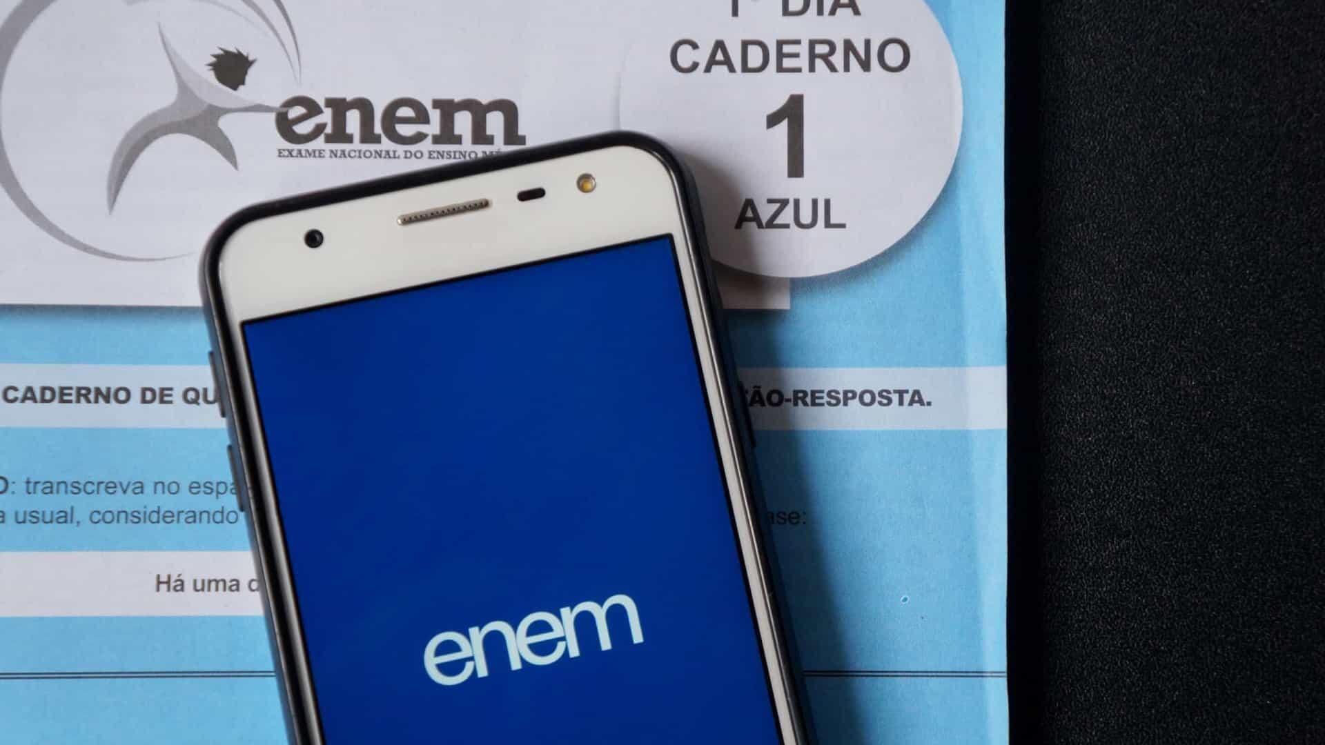 Com alta de casos de Covid-19 no país, estudantes pedem novo adiamento do Enem