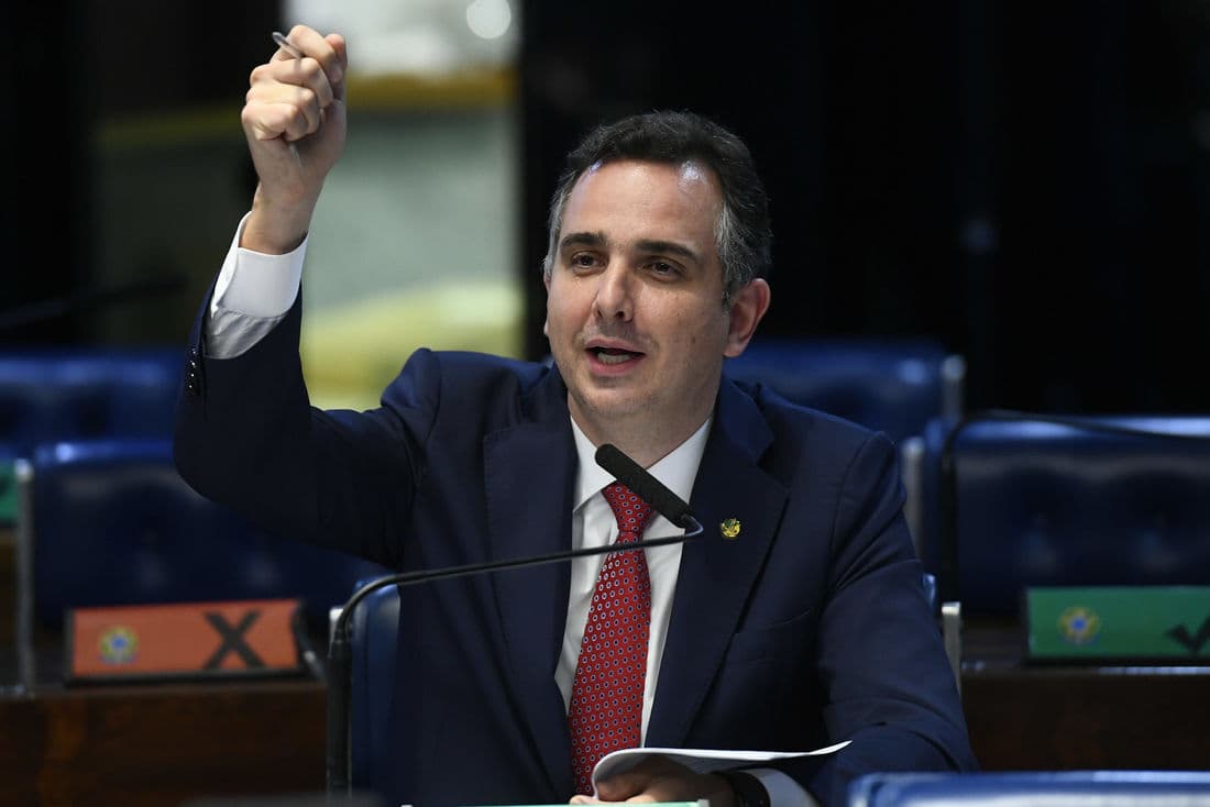 PT fecha apoio a candidato de Alcolumbre e Bolsonaro para a eleição no Senado