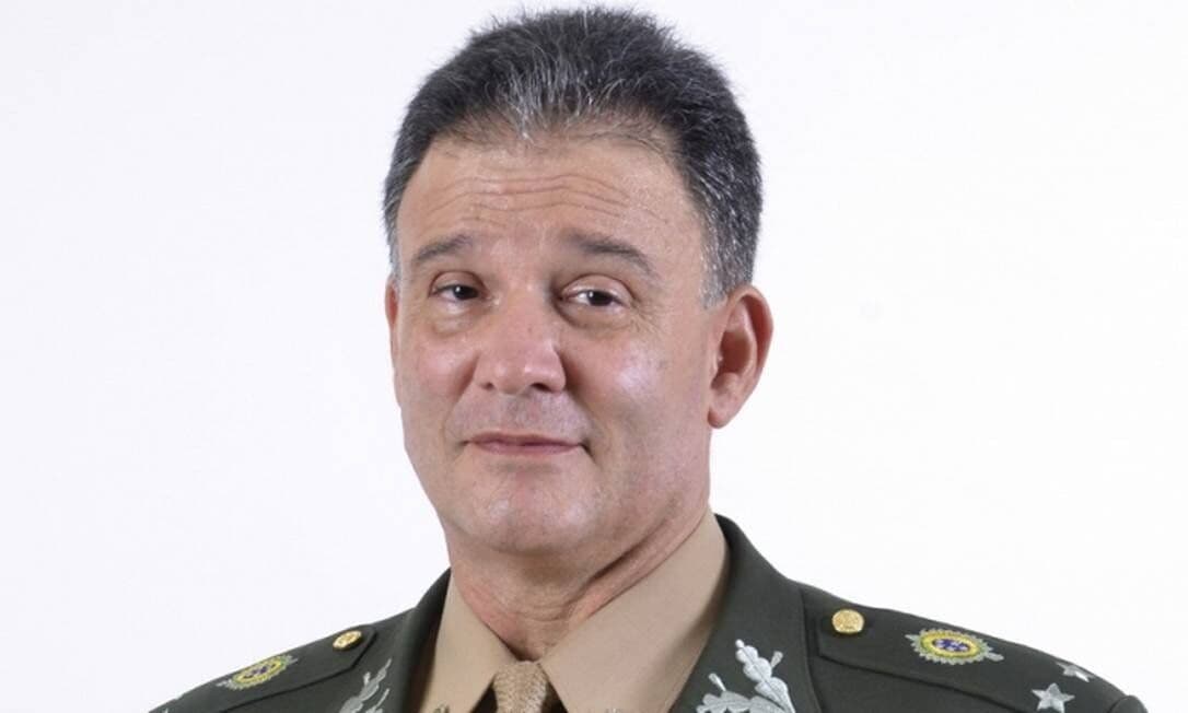 Diretor responsável pelo Enem morre de Covid-19 em meio a pressões pelo adiamento do exame