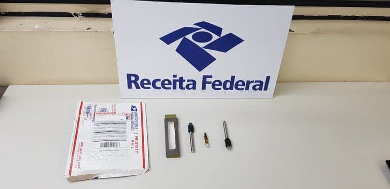 Receita Federal apreende haxixe e maconha líquida que seguia dos Estados Unidos para João Pessoa