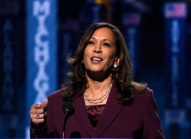 Kamala Harris renuncia ao Senado para tomar posse como vice-presidente
