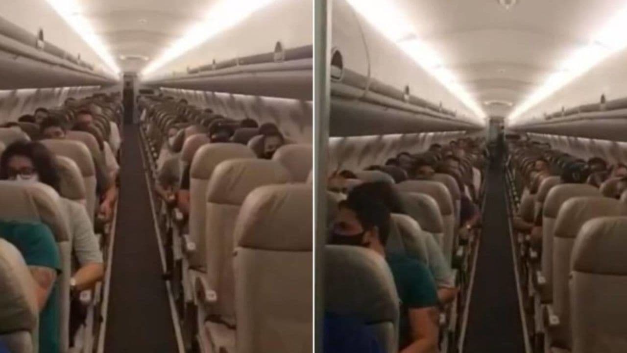 Comandantes de voo com vacinas contra a Covid-19 são aplaudidos por passageiros