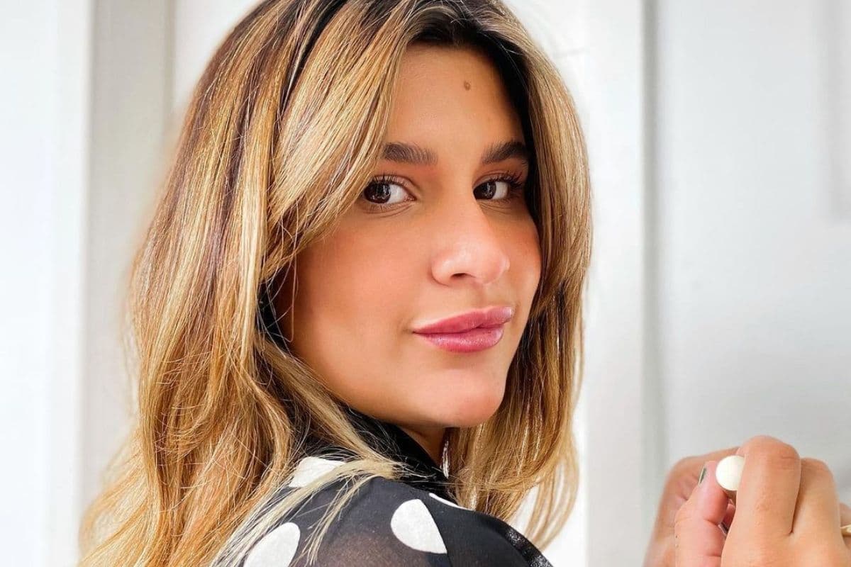 Giulia Costa desmente boatos sobre namoro com filha de Fátima Bernardes