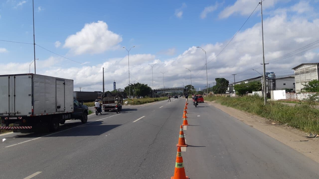 Trecho da BR-101 é interditado para serviços de manutenção no sentido João Pessoa-Recife