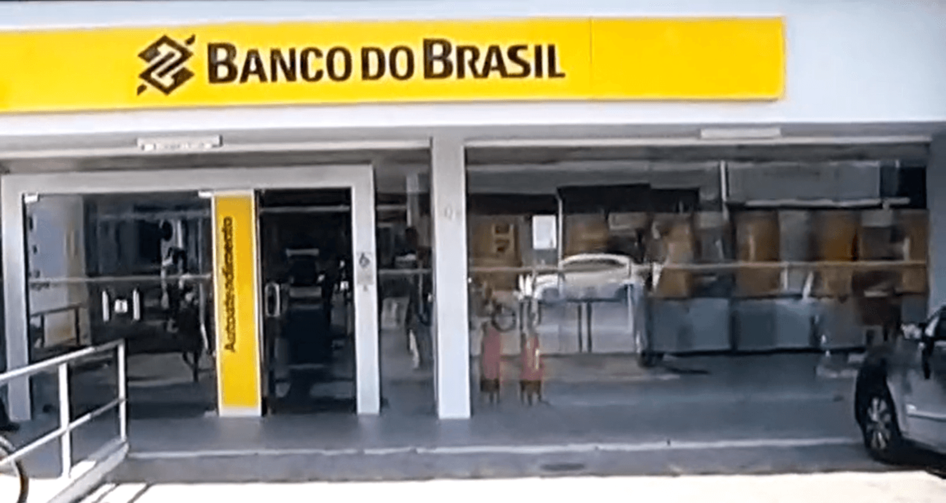 Cancelamento do ponto facultativo não atinge bancários e agências estarão fechadas no feriado de Carnaval