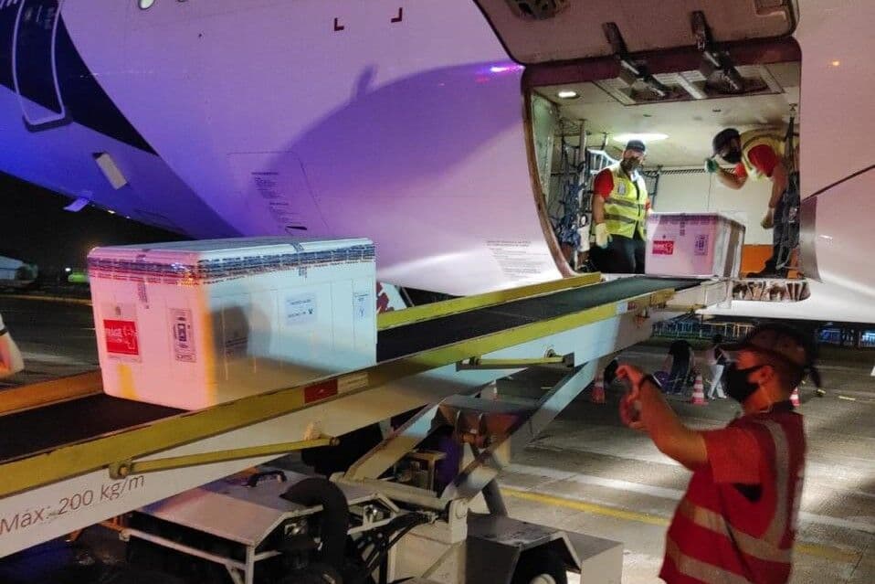 Vacinas recebidas nesta quarta-feira serão usadas para imunizar idosos a partir de 80 anos na Paraíba