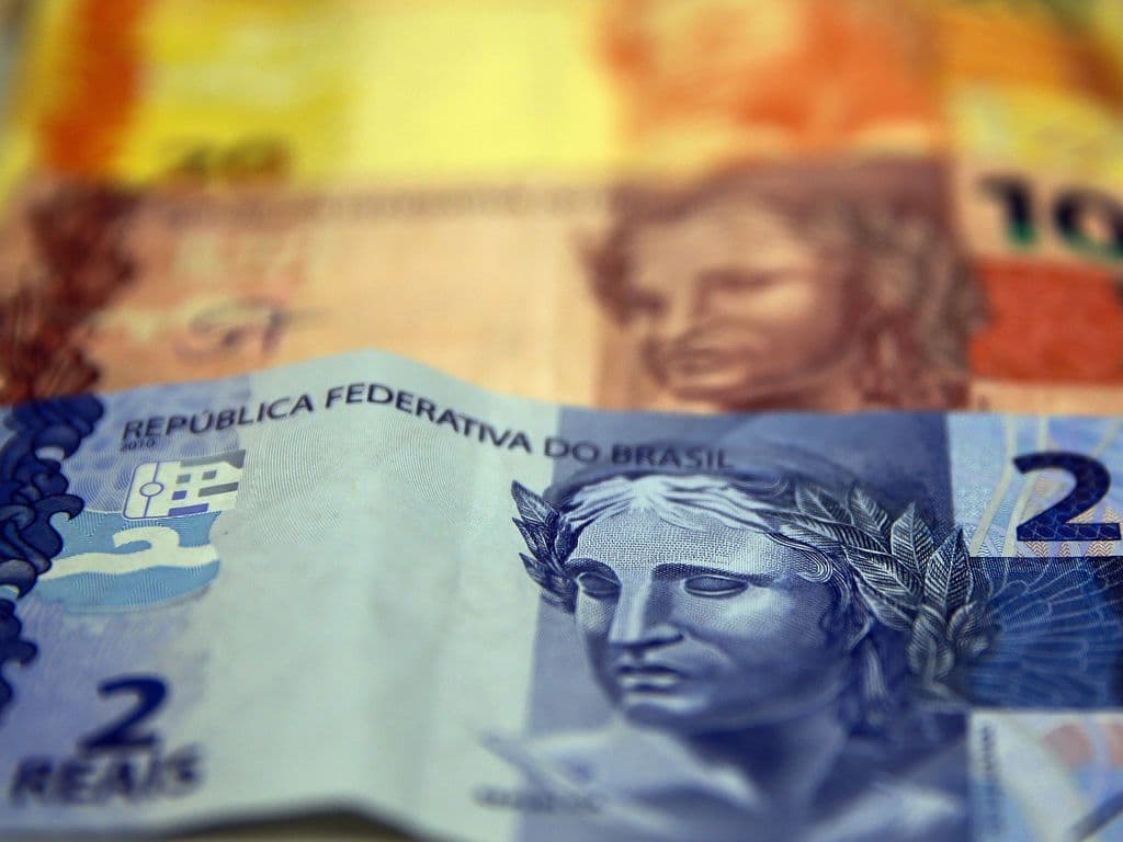 Não há sinal de fim de recessão e economistas já veem 2021 como ano perdido