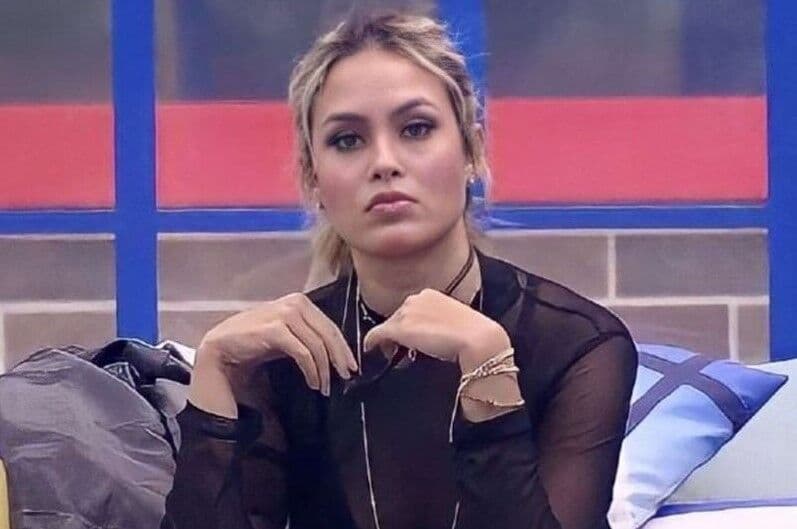 BBB 21: Sarah diz que gosta de Jair Bolsonaro, e internautas pedem a sua saída