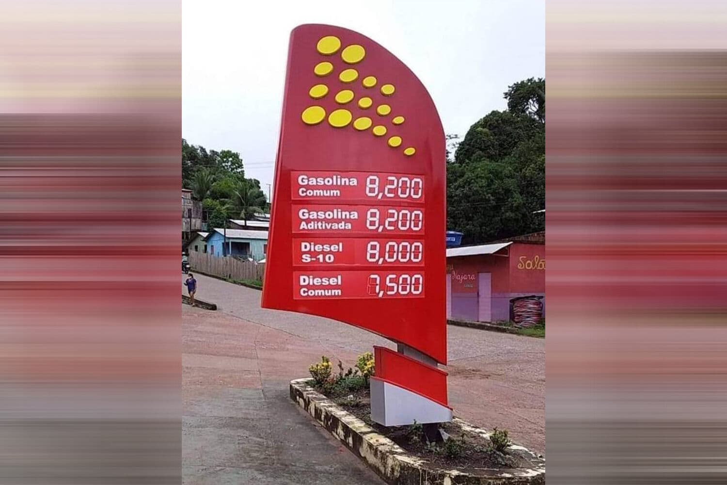 Moradores de cidade do Acre pagam R$ 8,20 pelo litro da gasolina