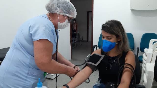 Mais 150 médicos são convocados para unidades de referências Covid-19 na Paraíba