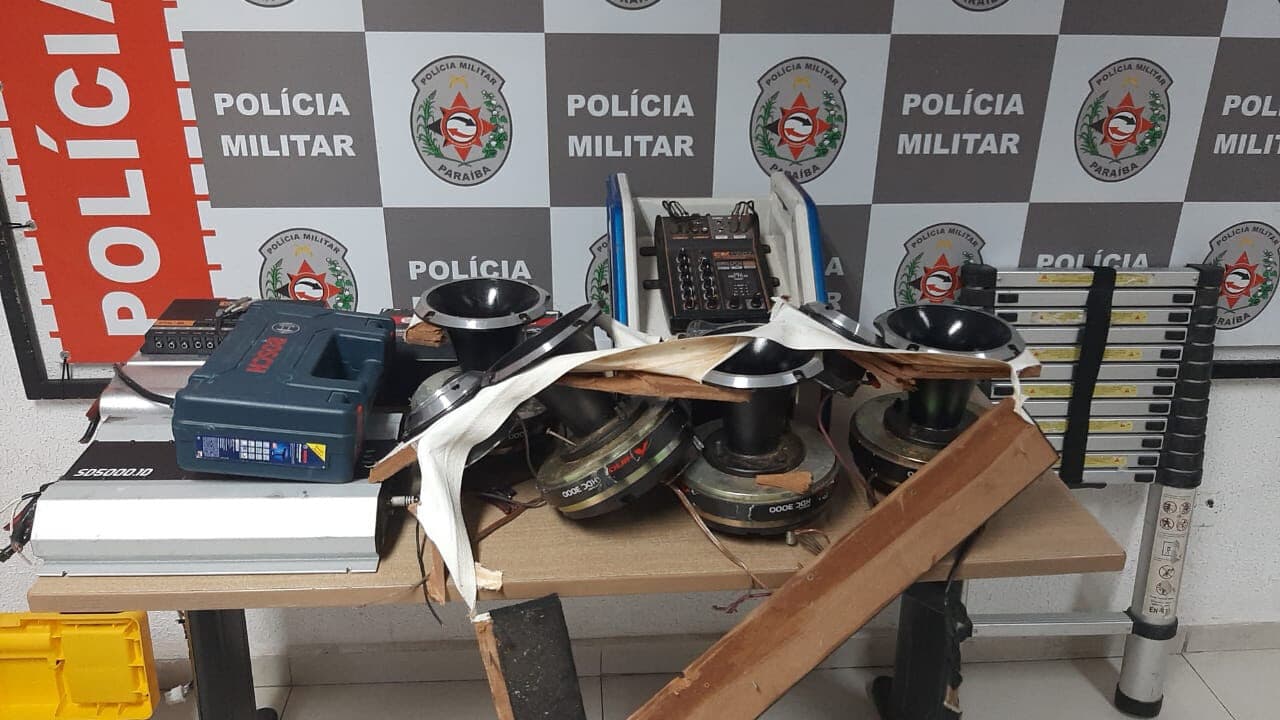 Dupla é presa suspeita de realizar arrombamentos de carros na orla de João Pessoa